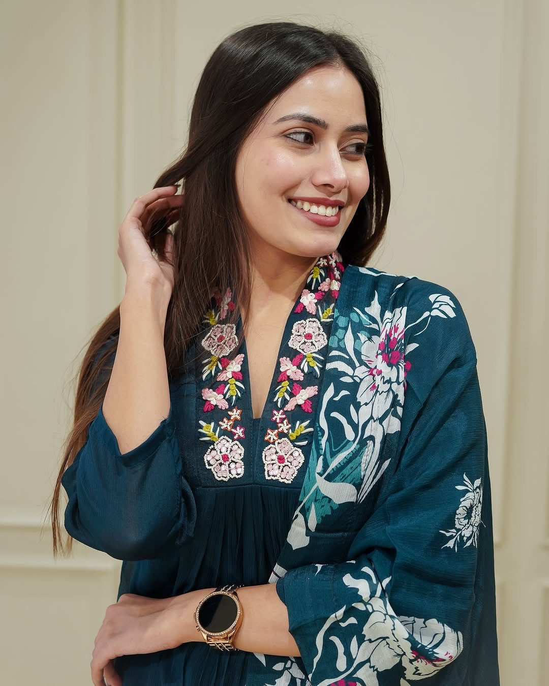 Flamezia Women Kurti With Pant &Dupatta