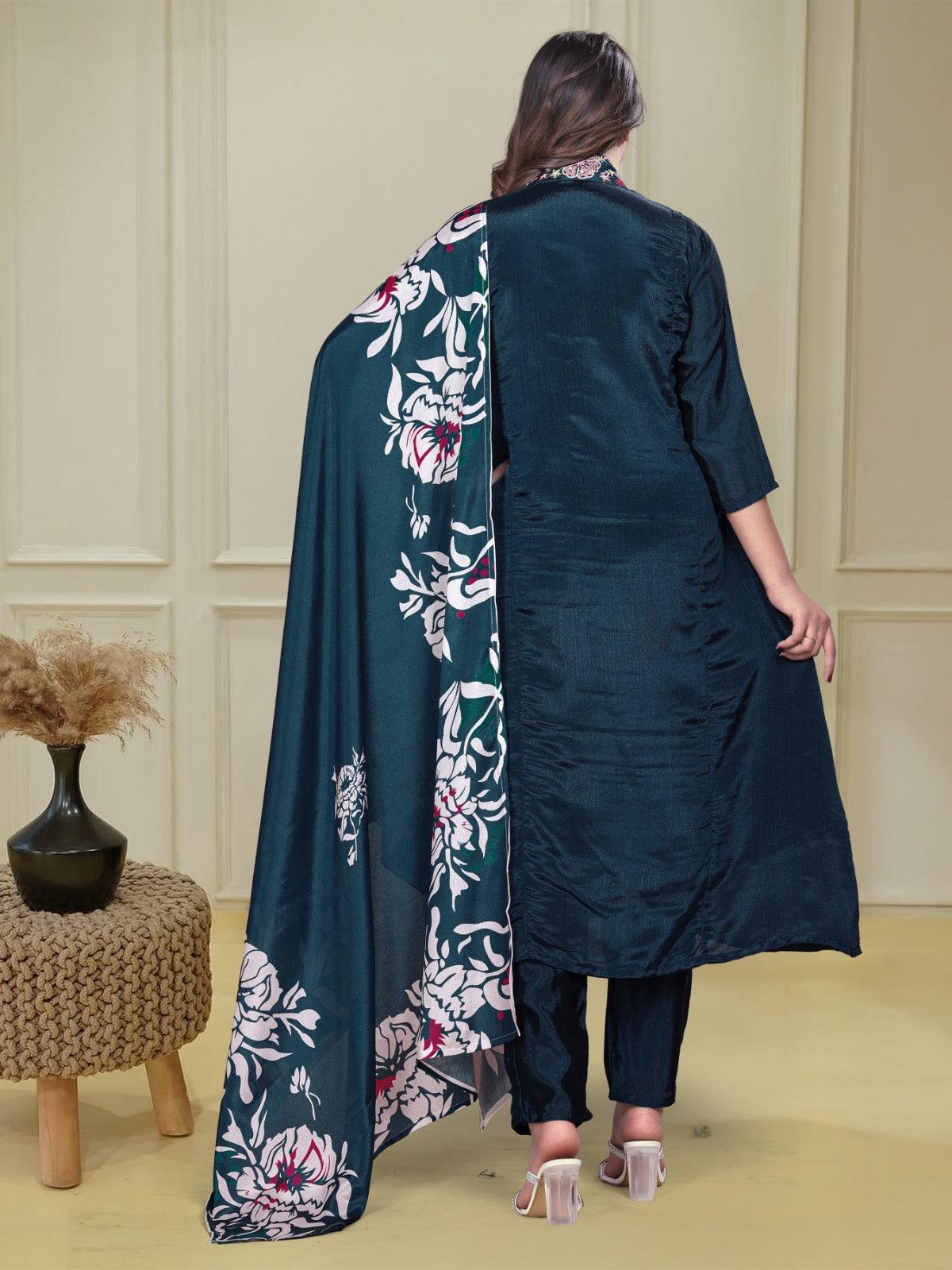Flamezia Women Kurti With Pant &Dupatta